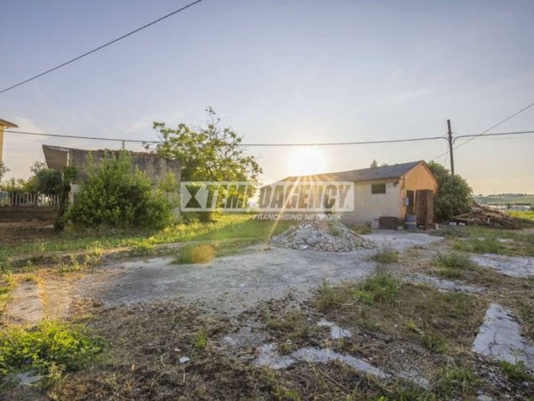 appartamento in vendita a Corridonia in zona San Claudio