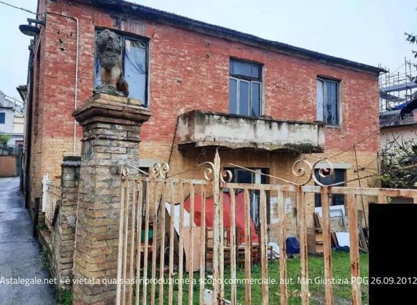 casa indipendente in vendita a Corridonia
