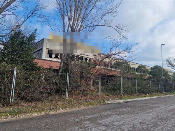 capannone in vendita a Corridonia
