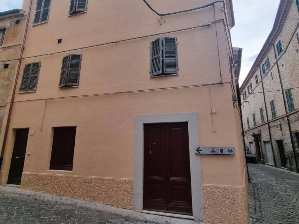 casa indipendente in vendita a Corridonia