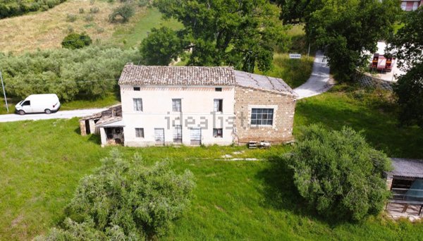 casale in vendita a Corridonia