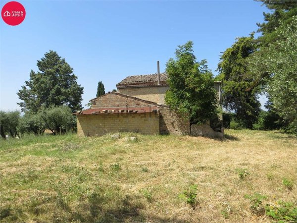 casale in vendita a Corridonia