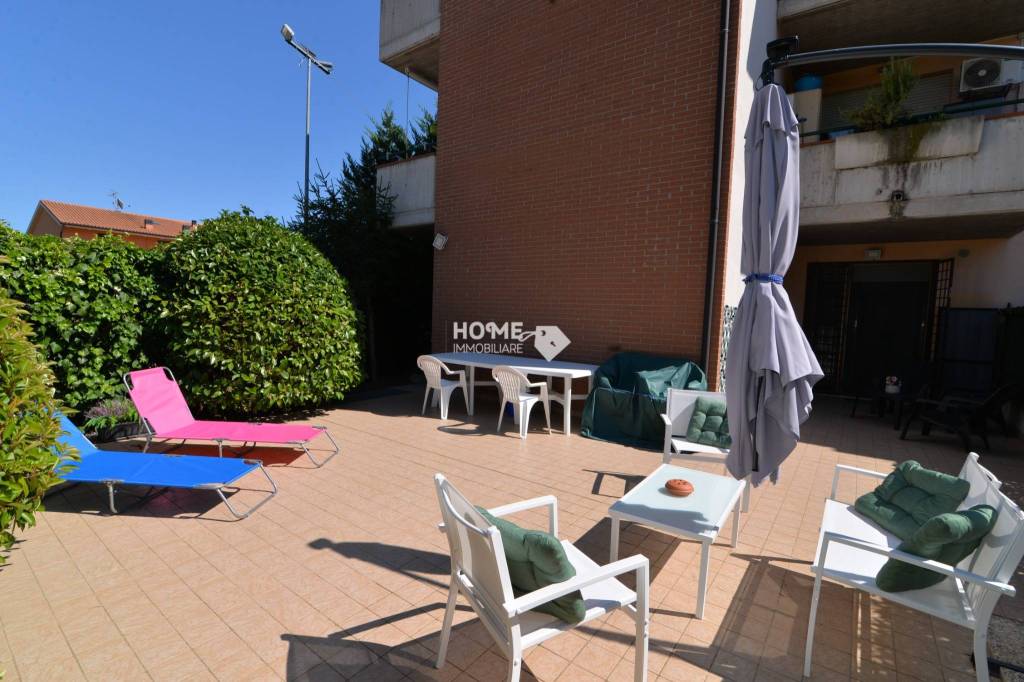 appartamento in vendita a Corridonia in zona Colbuccaro