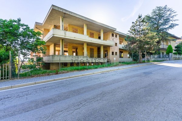 casa indipendente in vendita a Corridonia