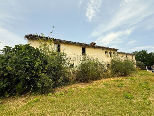 casa indipendente in vendita a Corridonia
