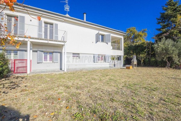 casa indipendente in vendita a Corridonia