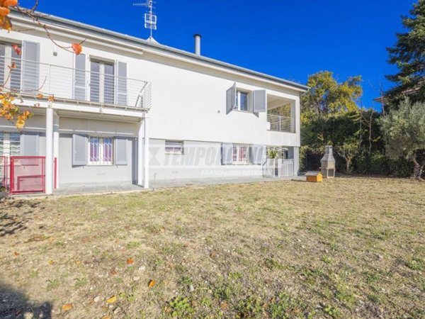 casa indipendente in vendita a Corridonia