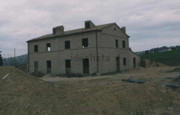 casa indipendente in vendita a Corridonia