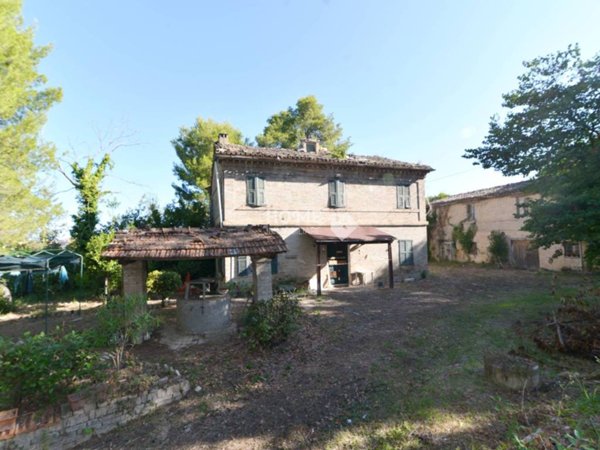 casa indipendente in vendita a Corridonia