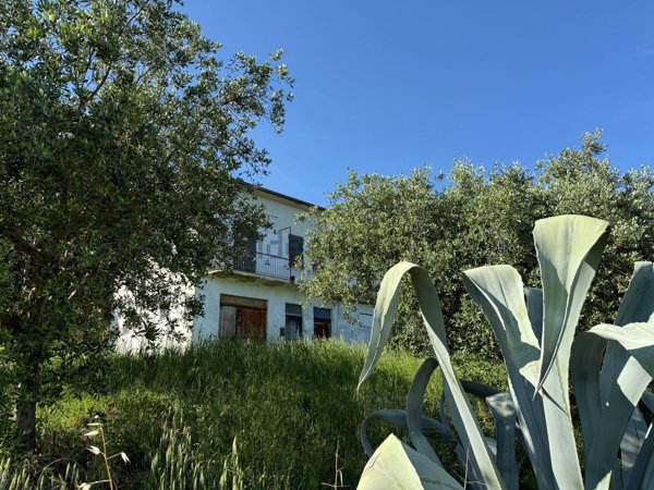 casa indipendente in vendita a Corridonia