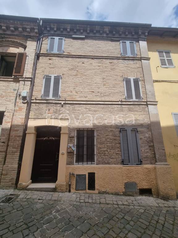 casa indipendente in vendita a Corridonia