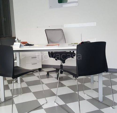 ufficio in vendita a Corridonia