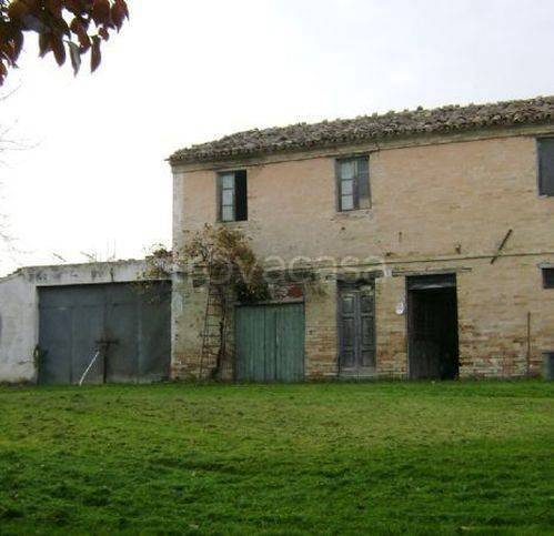 casa indipendente in vendita a Corridonia