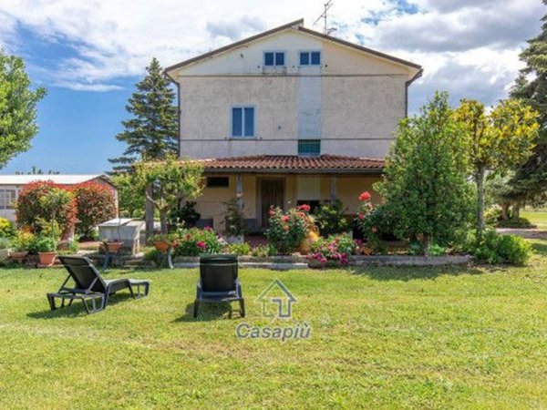casa indipendente in vendita a Corridonia in zona San Claudio