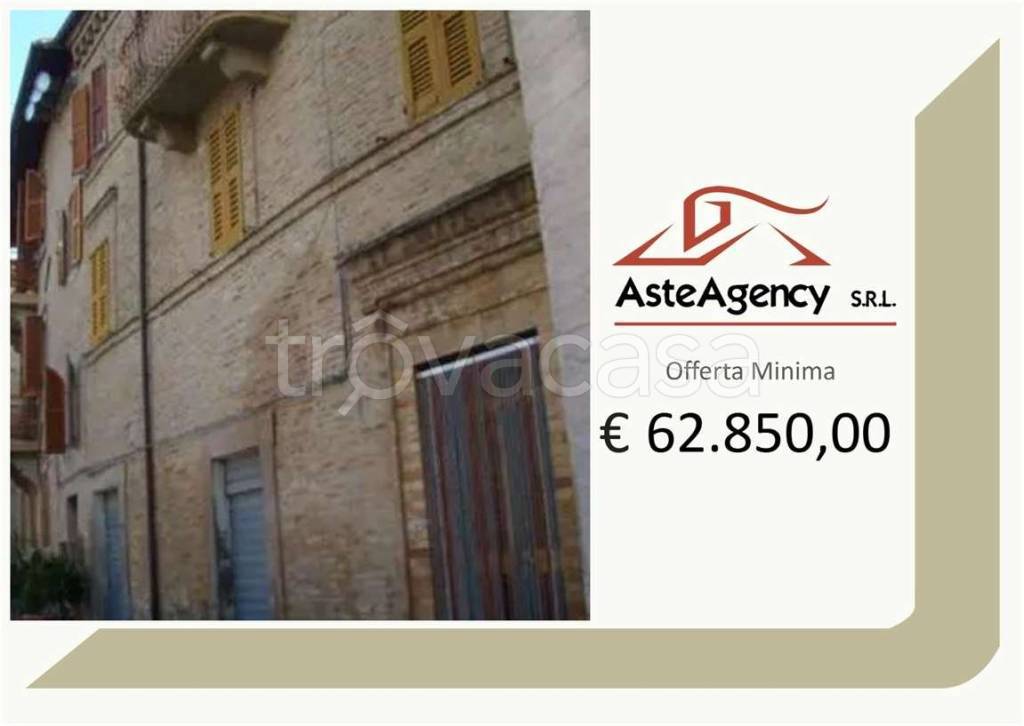 casa indipendente in vendita a Corridonia