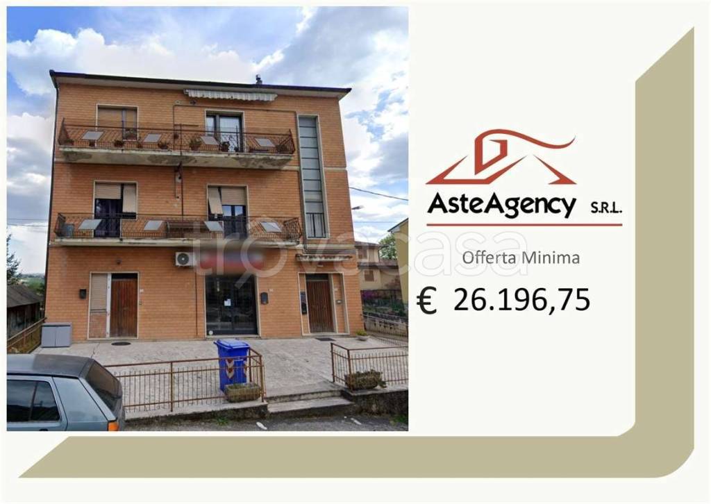 appartamento in vendita a Corridonia in zona Colbuccaro