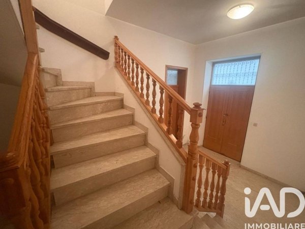 casa indipendente in vendita a Corridonia