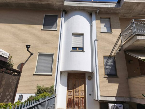 casa indipendente in vendita a Corridonia in zona Passo del Bidollo