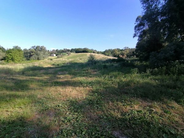 terreno edificabile in vendita a Corridonia