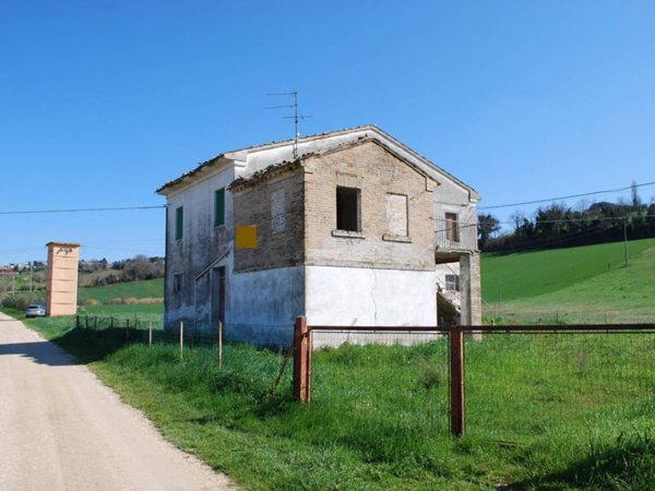 casa indipendente in vendita a Corridonia