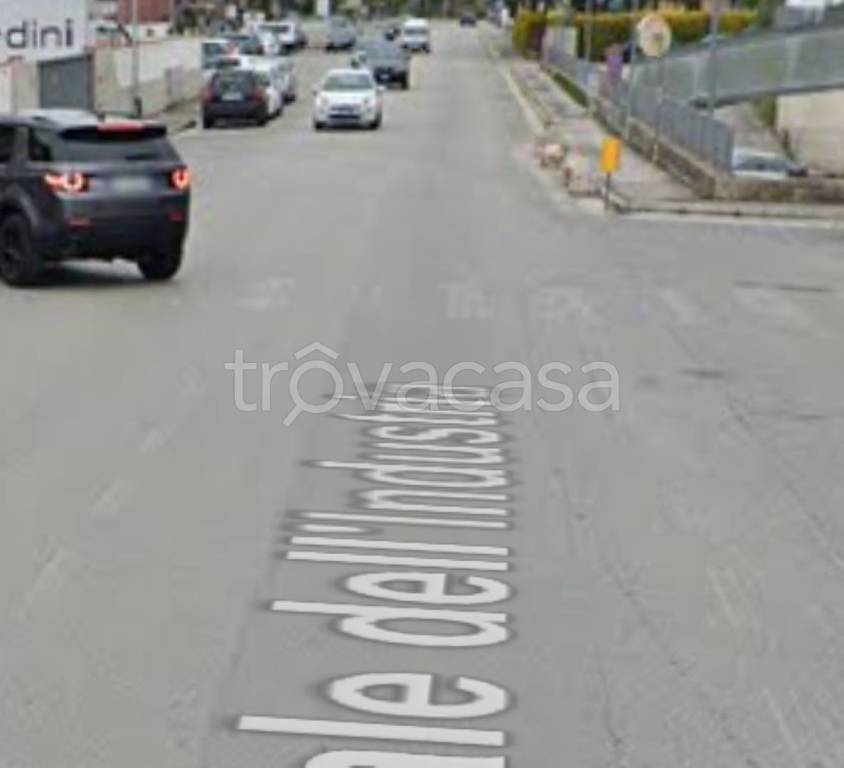 negozio in vendita a Corridonia