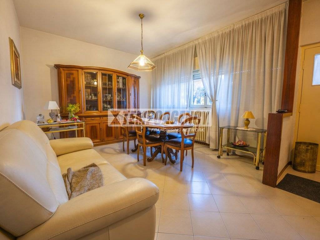 casa indipendente in vendita a Corridonia