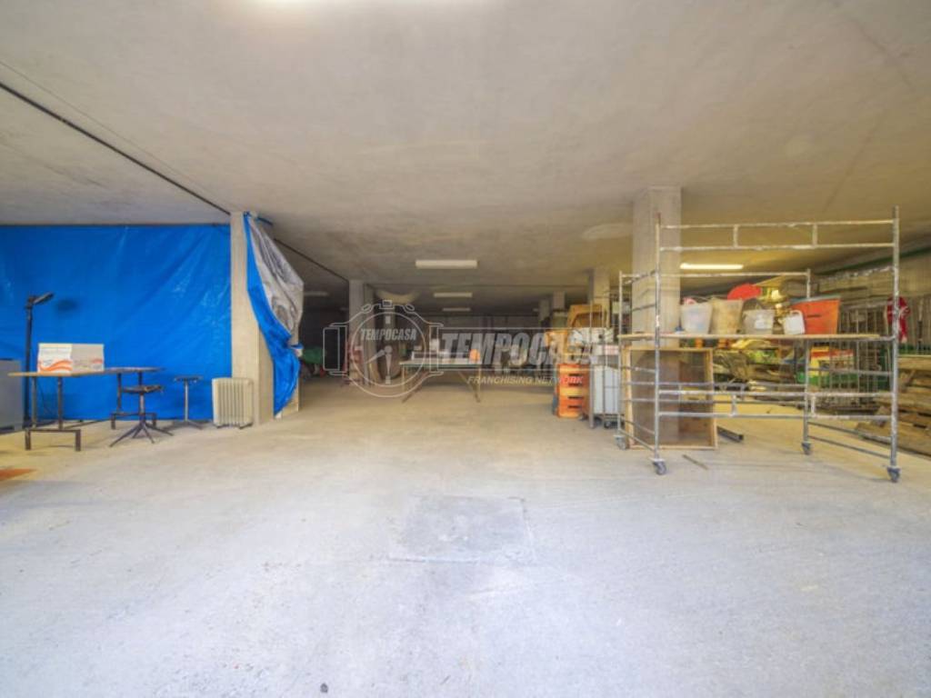 locale di sgombero in vendita a Corridonia