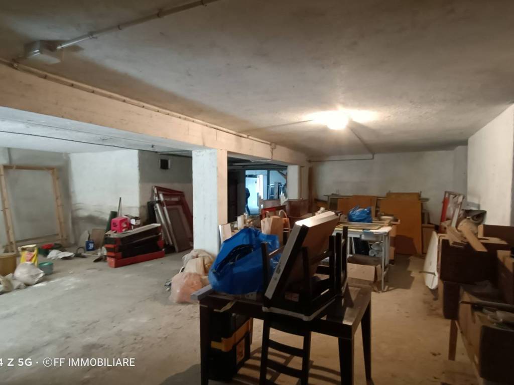 intera palazzina in vendita a Corridonia in zona Passo del Bidollo