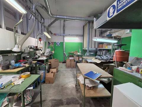 negozio in vendita a Corridonia