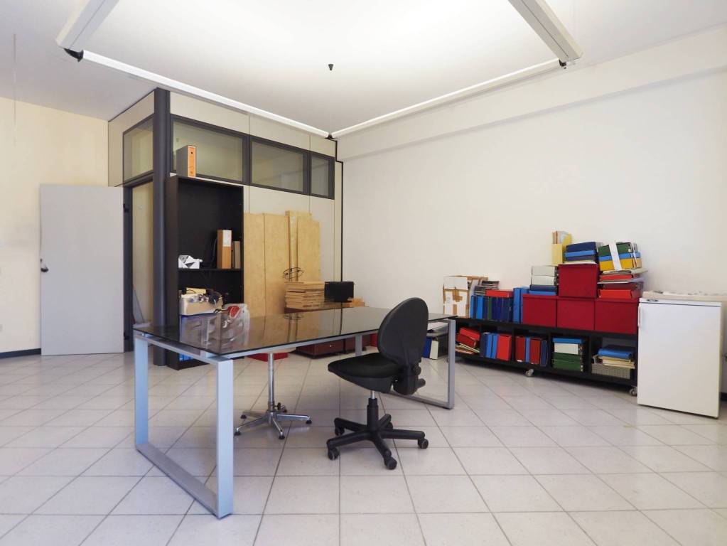 ufficio in vendita a Corridonia