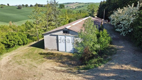 terreno edificabile in vendita a Corridonia