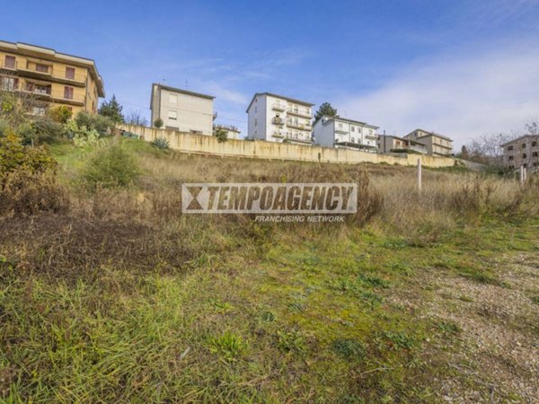 terreno edificabile in vendita a Corridonia