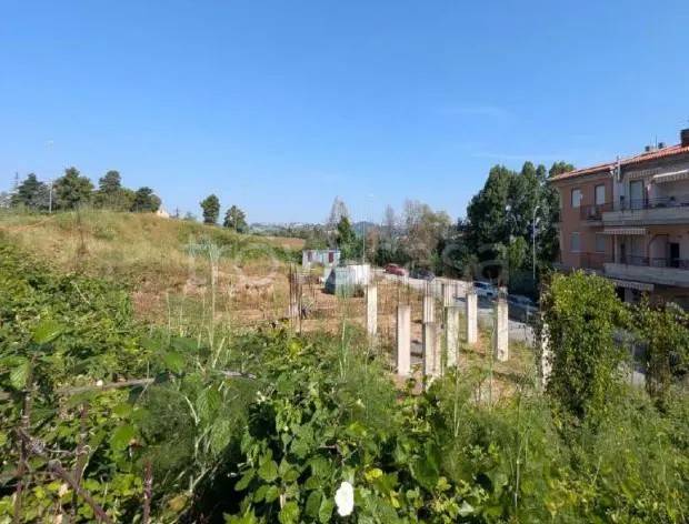 casa indipendente in vendita a Corridonia