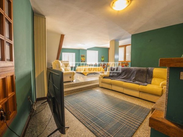casa indipendente in vendita a Corridonia
