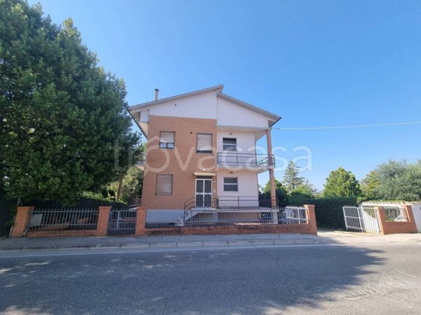 casa indipendente in vendita a Corridonia