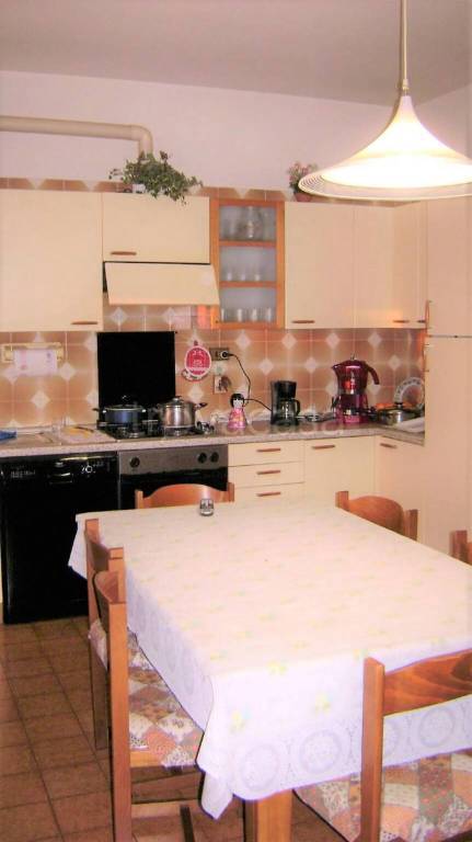 appartamento in vendita a Corridonia in zona Colbuccaro