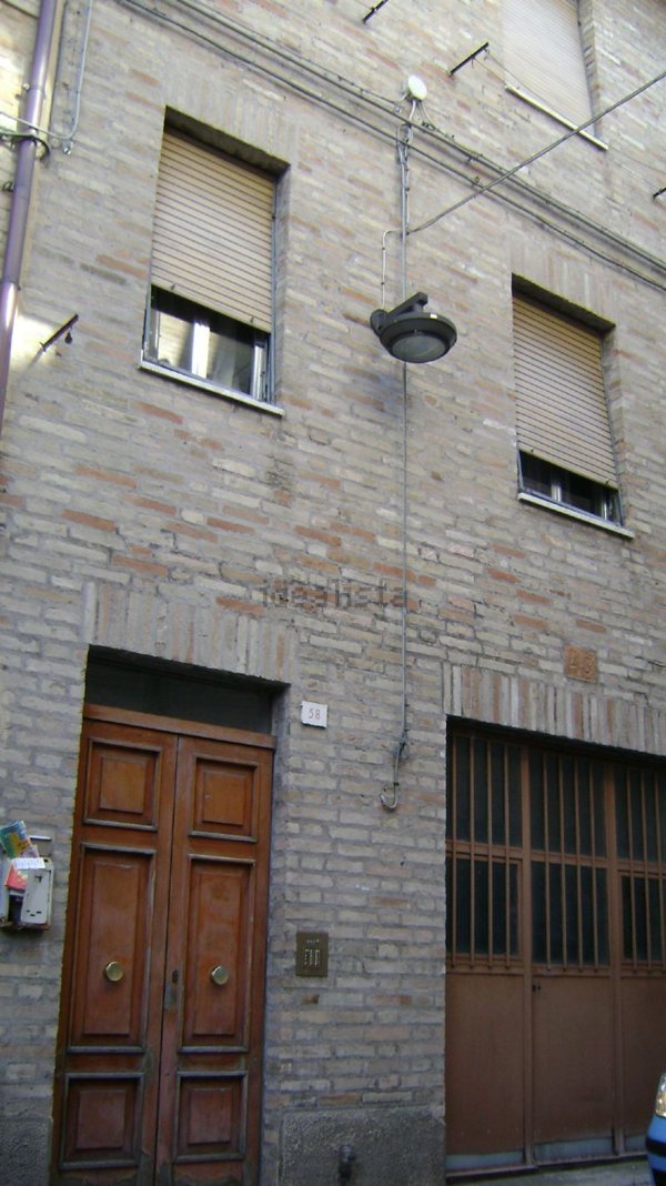 casa indipendente in vendita a Corridonia