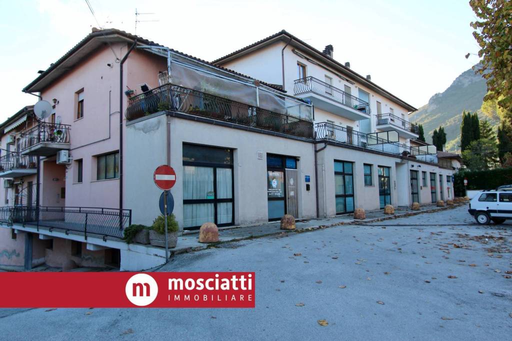monolocale in vendita ad Esanatoglia