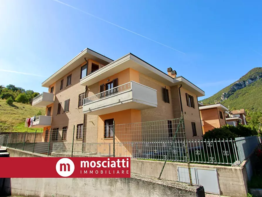 appartamento in vendita ad Esanatoglia