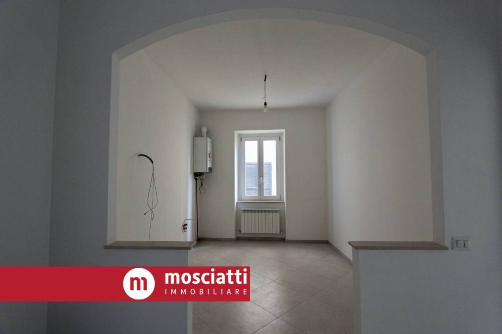 appartamento in vendita ad Esanatoglia