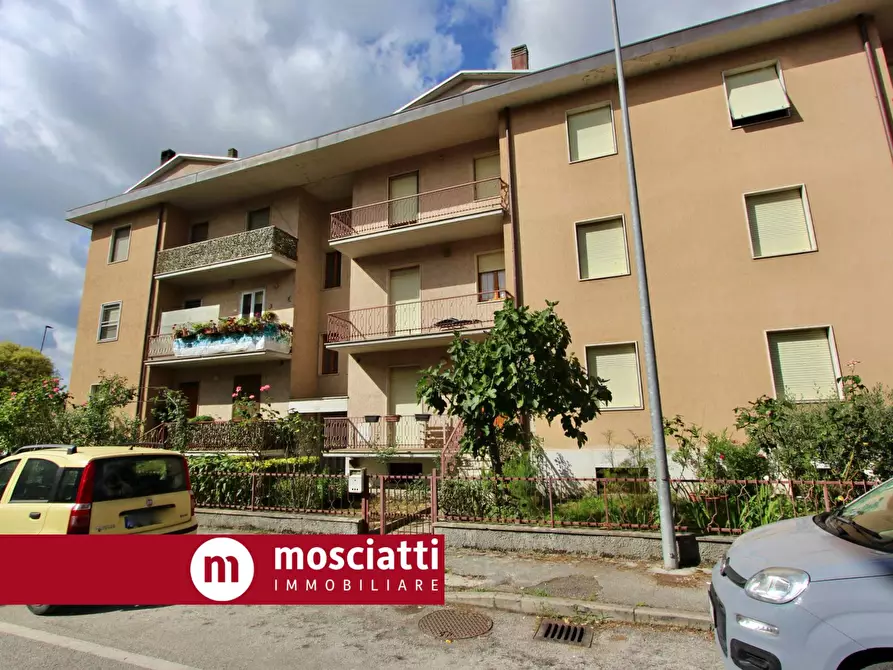 appartamento in vendita ad Esanatoglia