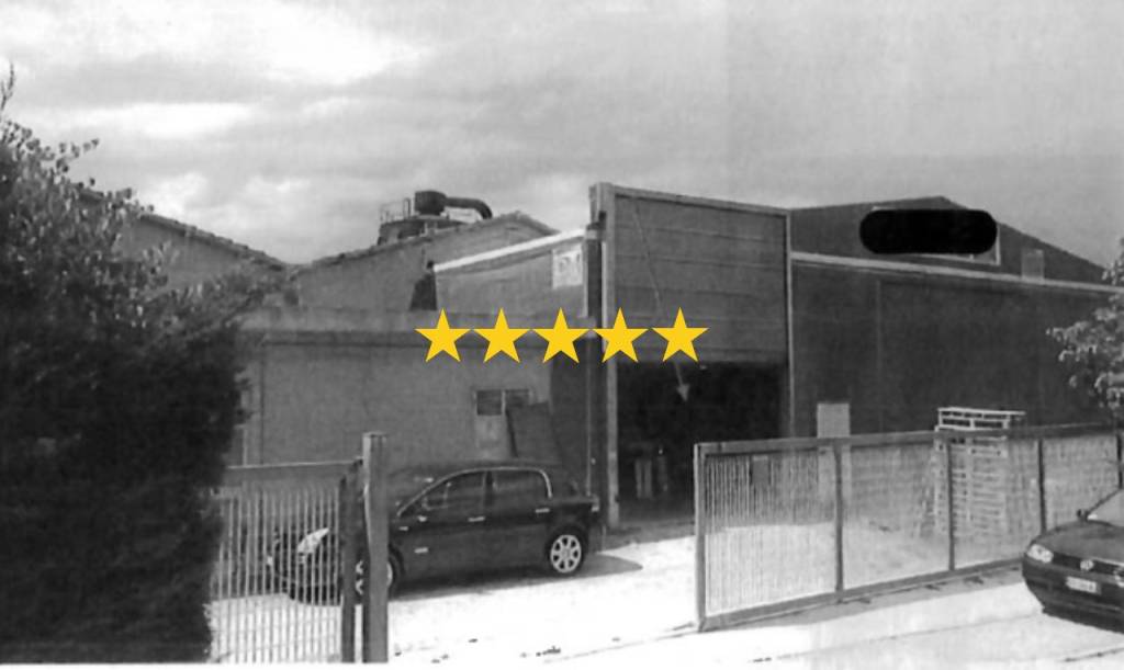 casa indipendente in vendita ad Esanatoglia