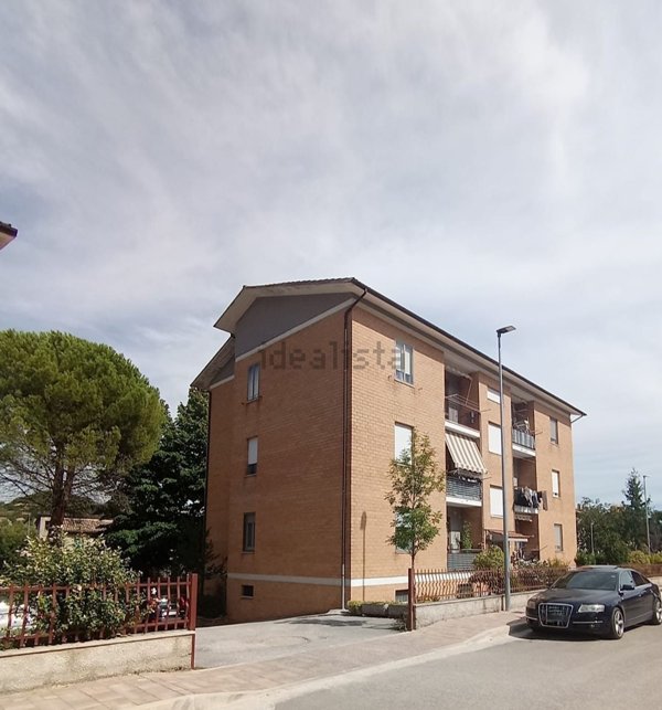 appartamento in vendita ad Esanatoglia