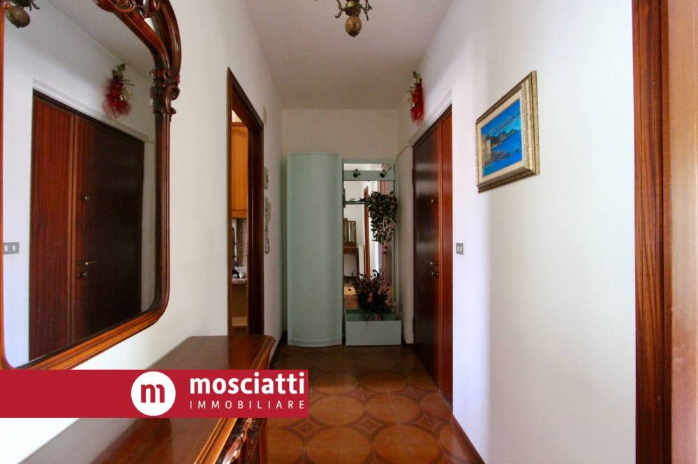 appartamento in vendita ad Esanatoglia