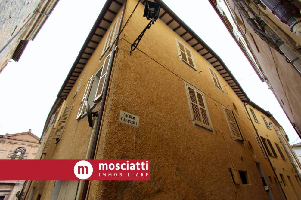 appartamento in vendita ad Esanatoglia