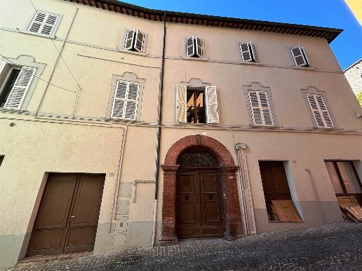 appartamento in vendita ad Esanatoglia