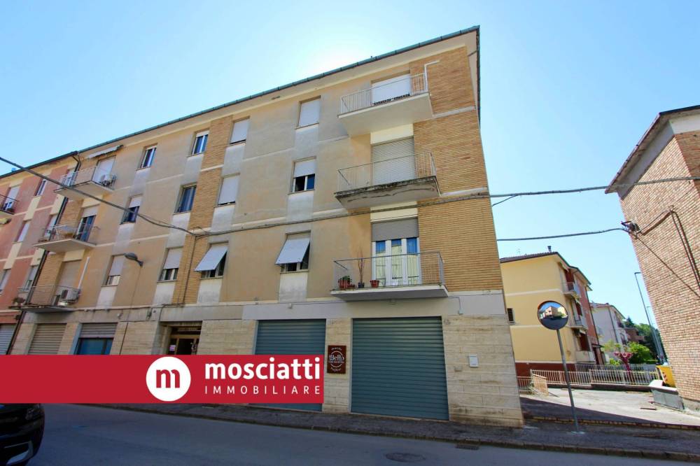 appartamento in vendita ad Esanatoglia