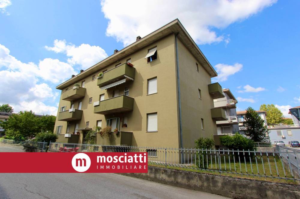 appartamento in vendita ad Esanatoglia