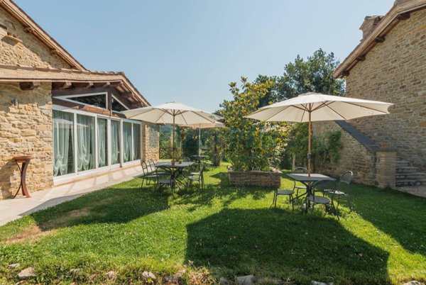 casa indipendente in vendita a Fiastra
