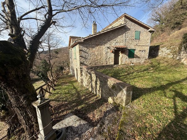 bivano in vendita a Fiastra